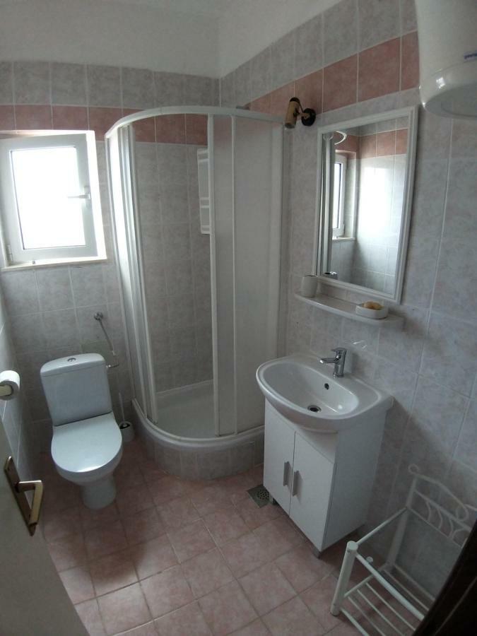 Apartment Milka Vinjerac Buitenkant foto